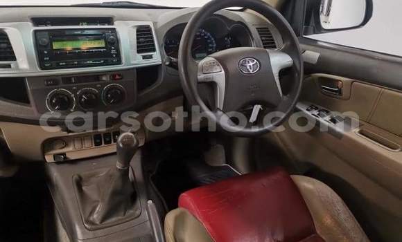 Buy Used Toyota Fortuner Other Car in Hlotse in Leribe Buy Used Toyota Fortuner Other Car in Hlotse in Leribe