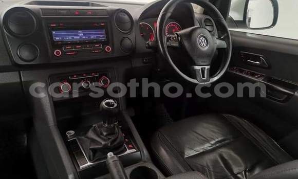 Buy Used Volkswagen Amarok White Car in Hlotse in Leribe Buy Used Volkswagen Amarok White Car in Hlotse in Leribe