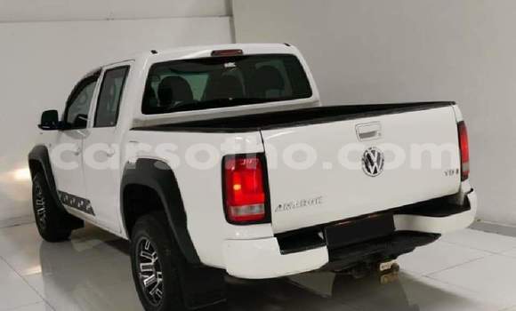 Buy Used Volkswagen Amarok White Car in Hlotse in Leribe Buy Used Volkswagen Amarok White Car in Hlotse in Leribe