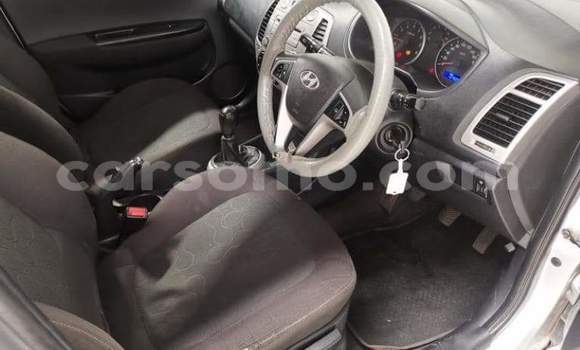 Acheter Occasion Voiture Hyundai i20 Gris à Hlotse, Leribe Acheter Occasion Voiture Hyundai i20 Gris à Hlotse, Leribe