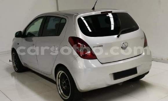 Acheter Occasion Voiture Hyundai i20 Gris à Hlotse, Leribe Acheter Occasion Voiture Hyundai i20 Gris à Hlotse, Leribe