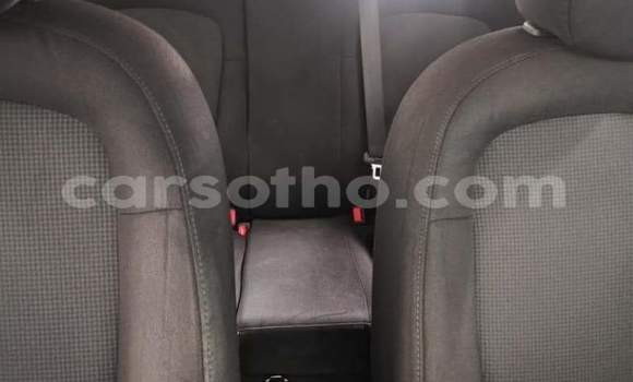 Acheter Occasion Voiture Hyundai i20 Blanc à Hlotse, Leribe Acheter Occasion Voiture Hyundai i20 Blanc à Hlotse, Leribe