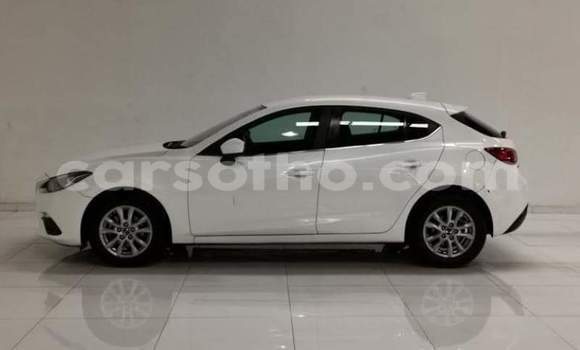 اشتري مستعمل Mazda 3 White سيارة في Hlotse في Leribe اشتري مستعمل Mazda 3 White سيارة في Hlotse في Leribe