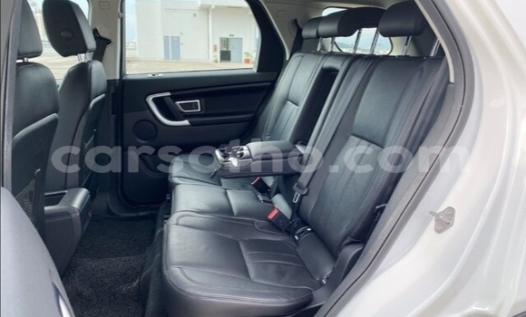 Acheter Occasion Voiture Land Rover Discovery Sport Blanc à Butha Buthe, Butha-Buthe Acheter Occasion Voiture Land Rover Discovery Sport Blanc à Butha Buthe, Butha-Buthe