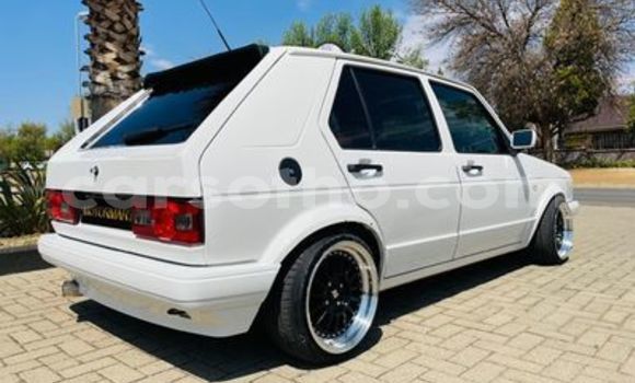 اشتري مستعمل Volkswagen Golf White سيارة في Maseru في Maseru اشتري مستعمل Volkswagen Golf White سيارة في Maseru في Maseru