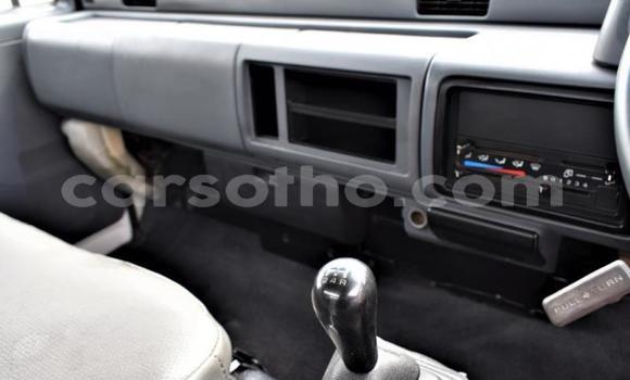 اشتري مستعمل Nissan UD White شاحنة في Maseru في Maseru اشتري مستعمل Nissan UD White شاحنة في Maseru في Maseru