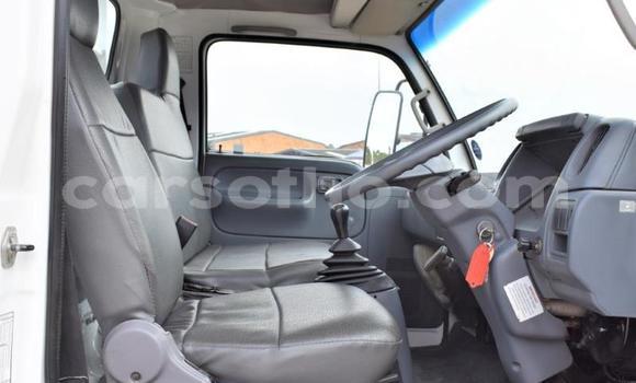 اشتري مستعمل Nissan UD White شاحنة في Maseru في Maseru اشتري مستعمل Nissan UD White شاحنة في Maseru في Maseru