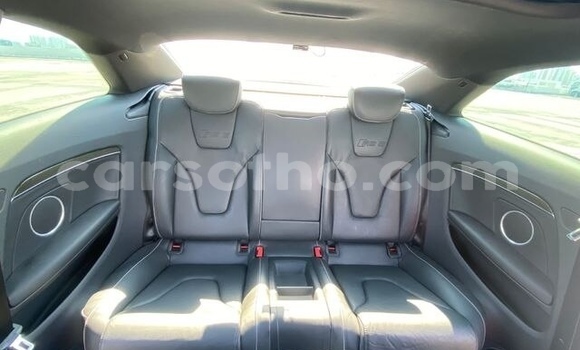 Acheter Occasion Voiture Audi RS5 Rouge à Thaba–Tseka, Mafeteng Acheter Occasion Voiture Audi RS5 Rouge à Thaba–Tseka, Mafeteng