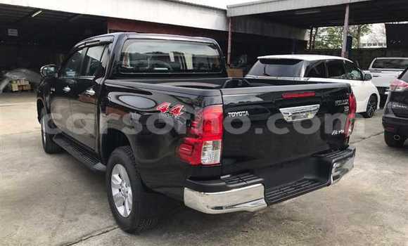Sayi Na hannu Toyota Hilux Black Mota in Maputsoa a Leribe Sayi Na hannu Toyota Hilux Black Mota in Maputsoa a Leribe