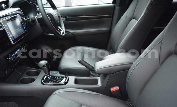 Sayi Na hannu Toyota Hilux Black Mota in Maputsoa a Leribe Sayi Na hannu Toyota Hilux Black Mota in Maputsoa a Leribe