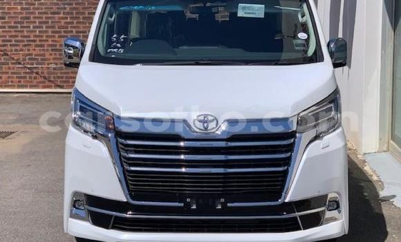 اشتري مستعمل Toyota Commuter White سيارة في Maseru في Maseru اشتري مستعمل Toyota Commuter White سيارة في Maseru في Maseru