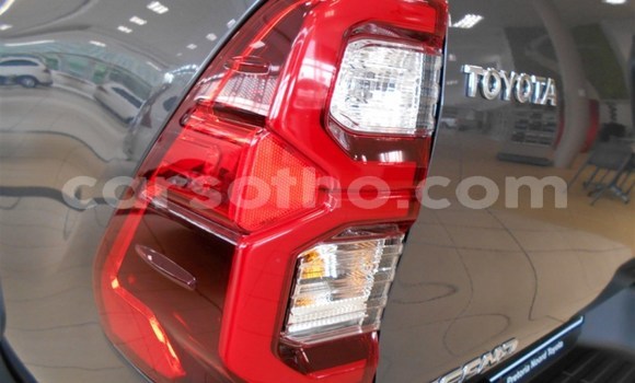 Sayi Na hannu Toyota Hilux Silver Mota in Maseru a Maseru Sayi Na hannu Toyota Hilux Silver Mota in Maseru a Maseru