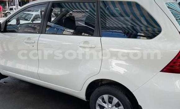Buy Used Toyota Avanza White Car in Maseru in Maseru Buy Used Toyota Avanza White Car in Maseru in Maseru