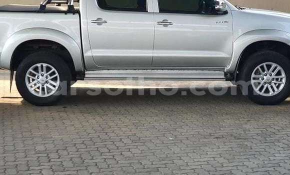 Buy Used Toyota Hilux Silver Car in Maseru in Maseru Buy Used Toyota Hilux Silver Car in Maseru in Maseru