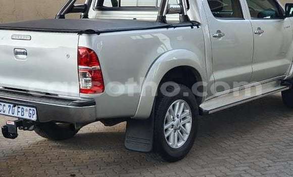 Buy Used Toyota Hilux Silver Car in Maseru in Maseru Buy Used Toyota Hilux Silver Car in Maseru in Maseru