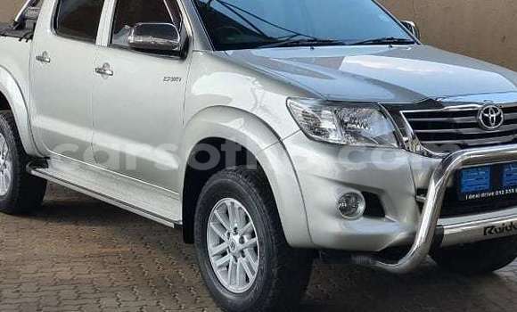 Buy Used Toyota Hilux Silver Car in Maseru in Maseru Buy Used Toyota Hilux Silver Car in Maseru in Maseru