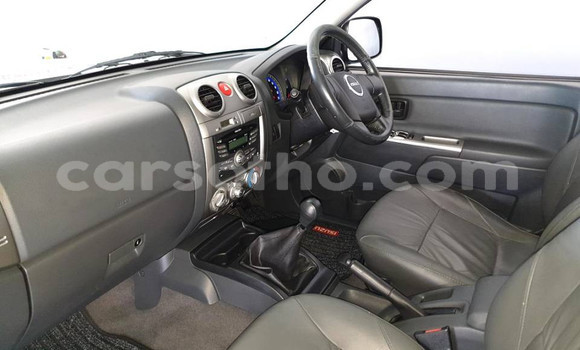 Buy Used Isuzu KB Blue Car in Maseru in Maseru Buy Used Isuzu KB Blue Car in Maseru in Maseru