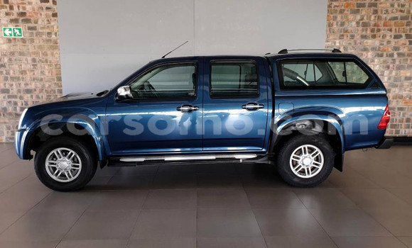Buy Used Isuzu KB Blue Car in Maseru in Maseru Buy Used Isuzu KB Blue Car in Maseru in Maseru