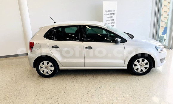 Sayi Na hannu Volkswagen Polo Silver Mota in Maseru a Maseru Sayi Na hannu Volkswagen Polo Silver Mota in Maseru a Maseru