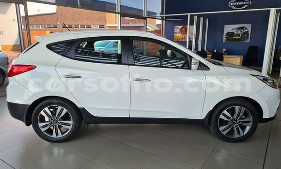 اشتري مستعمل Hyundai ix35 White سيارة في Maseru في Maseru اشتري مستعمل Hyundai ix35 White سيارة في Maseru في Maseru