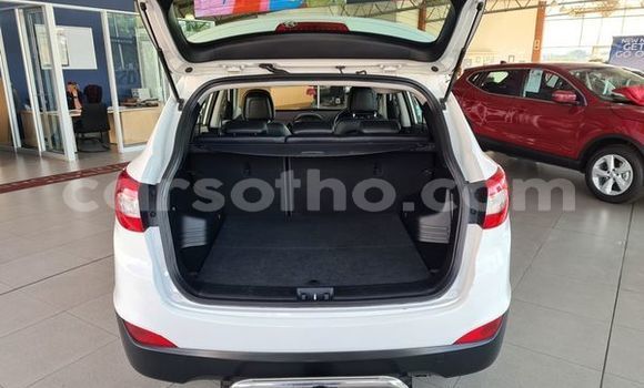 اشتري مستعمل Hyundai ix35 White سيارة في Maseru في Maseru اشتري مستعمل Hyundai ix35 White سيارة في Maseru في Maseru