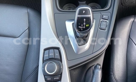 Sayi Na hannu BMW 3–Series Blue Mota in Butha Buthe a Butha-Buthe Sayi Na hannu BMW 3–Series Blue Mota in Butha Buthe a Butha-Buthe