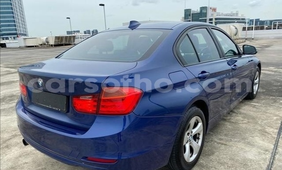 Sayi Na hannu BMW 3–Series Blue Mota in Butha Buthe a Butha-Buthe Sayi Na hannu BMW 3–Series Blue Mota in Butha Buthe a Butha-Buthe
