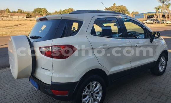 Sayi Na hannu Ford EcoSport White Mota in Maseru a Maseru Sayi Na hannu Ford EcoSport White Mota in Maseru a Maseru
