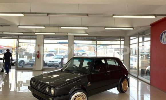 Buy Used Volkswagen Golf Black Car in Maseru in Maseru Buy Used Volkswagen Golf Black Car in Maseru in Maseru