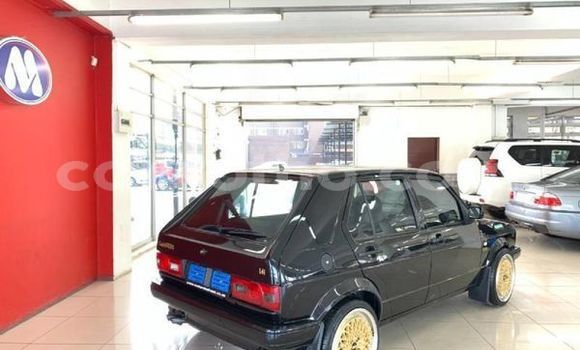 Buy Used Volkswagen Golf Black Car in Maseru in Maseru Buy Used Volkswagen Golf Black Car in Maseru in Maseru