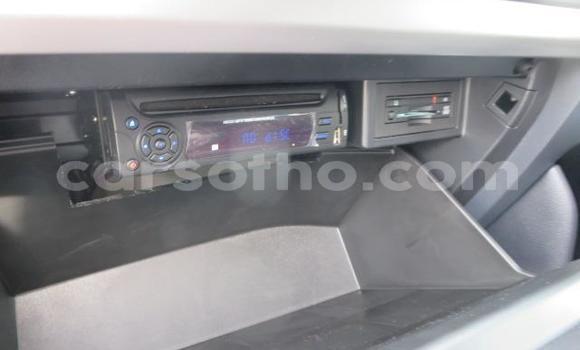 Acheter Import Voiture Toyota Land Cruiser Prado Blanc à Butha Buthe, Butha-Buthe Acheter Import Voiture Toyota Land Cruiser Prado Blanc à Butha Buthe, Butha-Buthe