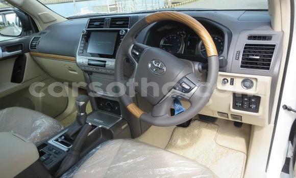 اشتري Imported Toyota Land Cruiser Prado White سيارة في Butha Buthe في Butha-Buthe اشتري Imported Toyota Land Cruiser Prado White سيارة في Butha Buthe في Butha-Buthe