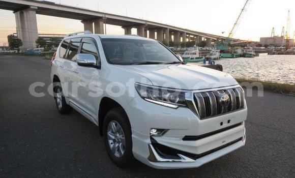 اشتري Imported Toyota Land Cruiser Prado White سيارة في Butha Buthe في Butha-Buthe اشتري Imported Toyota Land Cruiser Prado White سيارة في Butha Buthe في Butha-Buthe