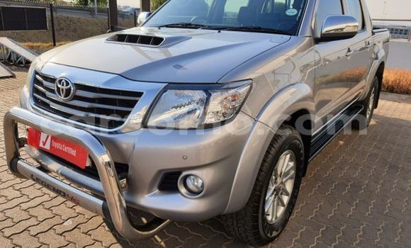 Sayi Na hannu Toyota Hilux Silver Mota in Maseru a Maseru Sayi Na hannu Toyota Hilux Silver Mota in Maseru a Maseru