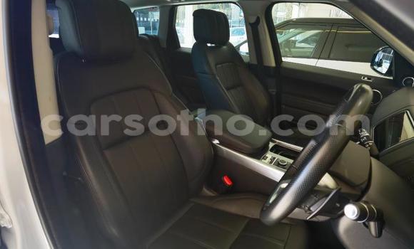 Sayi Na hannu Land Rover Range Rover Sport White Mota in Maseru a Maseru Sayi Na hannu Land Rover Range Rover Sport White Mota in Maseru a Maseru