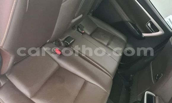 اشتري مستعمل Toyota Fortuner White سيارة في Maseru في Maseru اشتري مستعمل Toyota Fortuner White سيارة في Maseru في Maseru