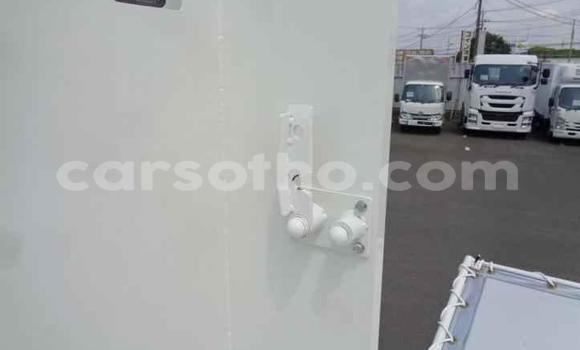 Acheter Import Utilitaire Hino Ranger Blanc à Maseru, Maseru Acheter Import Utilitaire Hino Ranger Blanc à Maseru, Maseru