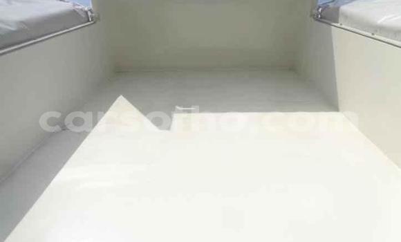 Acheter Import Utilitaire Hino Ranger Blanc à Maseru, Maseru Acheter Import Utilitaire Hino Ranger Blanc à Maseru, Maseru