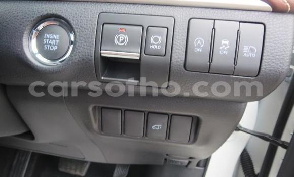 اشتري Imported Toyota Harrier White سيارة في Butha–Buthe في Thaba-Tseka اشتري Imported Toyota Harrier White سيارة في Butha–Buthe في Thaba-Tseka