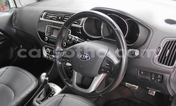 Sayi Na hannu Kia Rio White Mota in Maseru a Maseru Sayi Na hannu Kia Rio White Mota in Maseru a Maseru