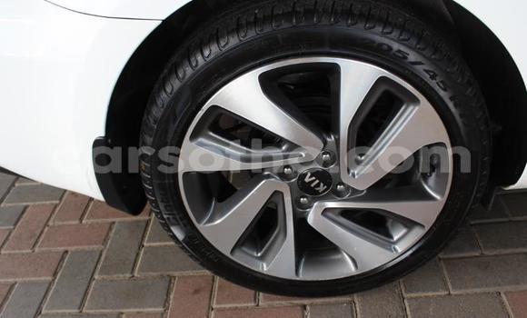 Sayi Na hannu Kia Rio White Mota in Maseru a Maseru Sayi Na hannu Kia Rio White Mota in Maseru a Maseru