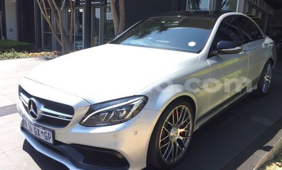 Sayi Na hannu Mercedes-Benz C-klasse Silver Mota in Maseru a Maseru Sayi Na hannu Mercedes-Benz C-klasse Silver Mota in Maseru a Maseru