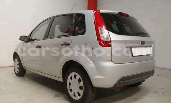 Sayi Na hannu Ford Fiesta Silver Mota in Maseru a Maseru Sayi Na hannu Ford Fiesta Silver Mota in Maseru a Maseru