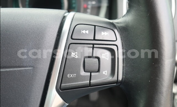 Sayi Na hannu Volvo V60 White Mota in Butha Buthe a Butha-Buthe Sayi Na hannu Volvo V60 White Mota in Butha Buthe a Butha-Buthe