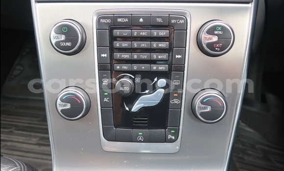 Sayi Na hannu Volvo V60 White Mota in Butha Buthe a Butha-Buthe Sayi Na hannu Volvo V60 White Mota in Butha Buthe a Butha-Buthe