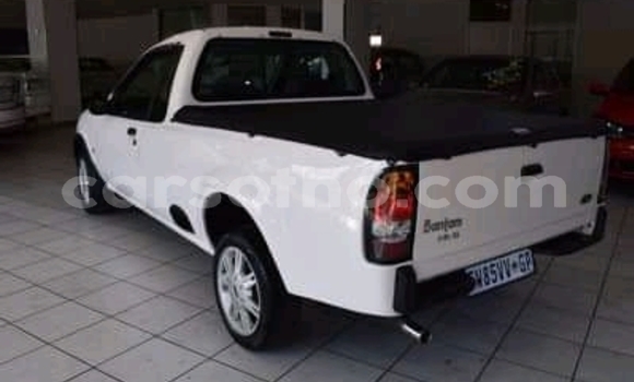 Sayi Na hannu Ford Capri White Mota in Butha–Buthe a Thaba-Tseka Sayi Na hannu Ford Capri White Mota in Butha–Buthe a Thaba-Tseka