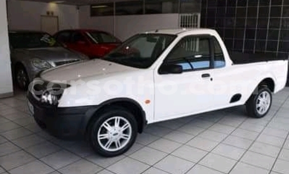 Sayi Na hannu Ford Capri White Mota in Butha–Buthe a Thaba-Tseka Sayi Na hannu Ford Capri White Mota in Butha–Buthe a Thaba-Tseka