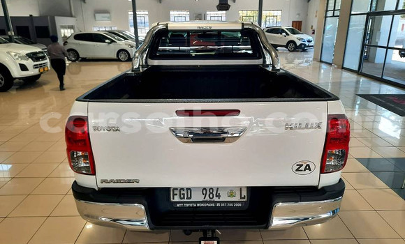 Buy Used Toyota Hilux White Car in Maseru in Maseru Buy Used Toyota Hilux White Car in Maseru in Maseru