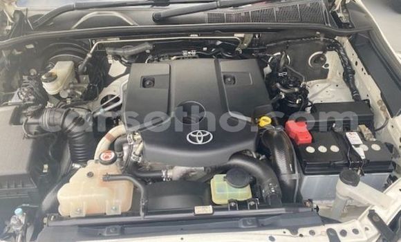 Buy Used Toyota Hilux White Car in Maseru in Maseru Buy Used Toyota Hilux White Car in Maseru in Maseru