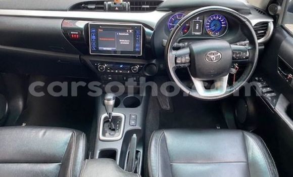 Buy Used Toyota Hilux White Car in Maseru in Maseru Buy Used Toyota Hilux White Car in Maseru in Maseru